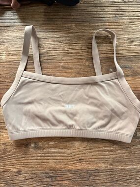 SET Active Sportbody Beige Scoop Sports Bra Medium